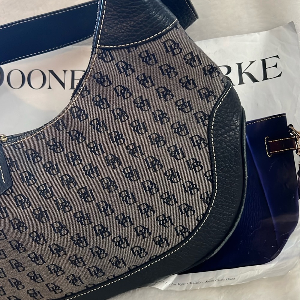 🔥Dooney & Bourke - Picture 5 of 16